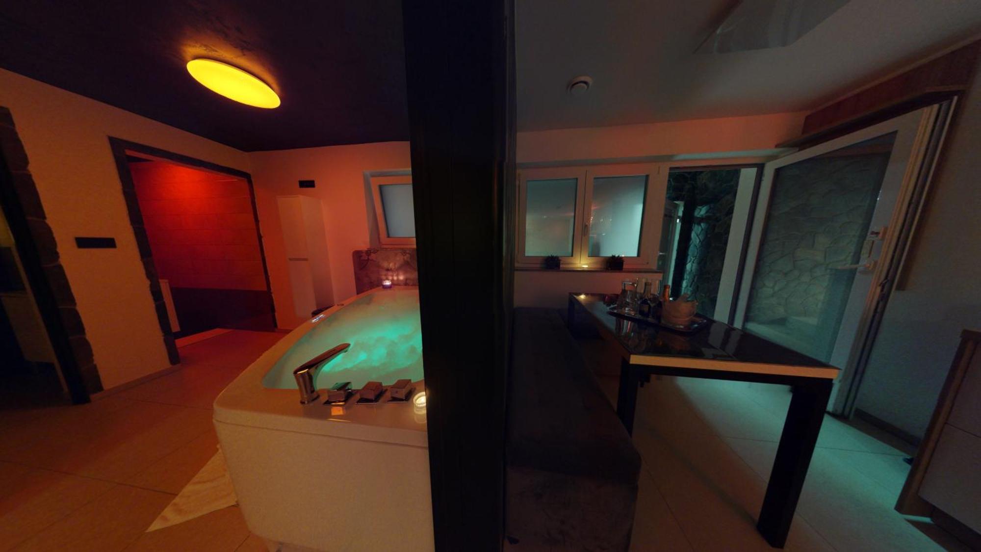 Resort Timaja - Pool, Massage Pool, Sauna Trebnje Екстериор снимка